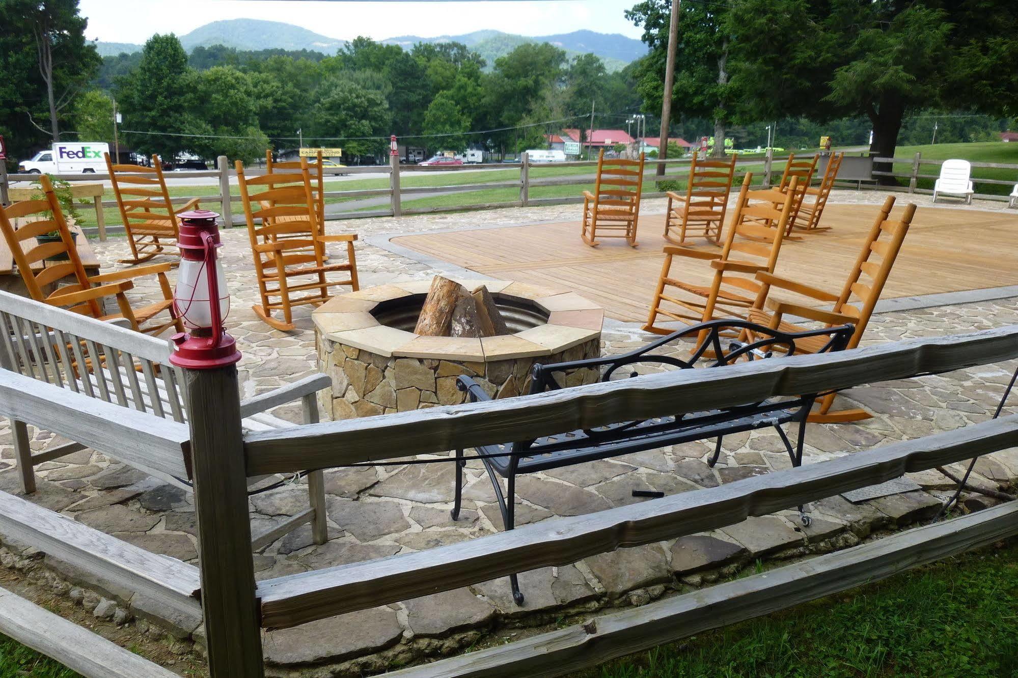Townsend Gateway Inn Εξωτερικό φωτογραφία